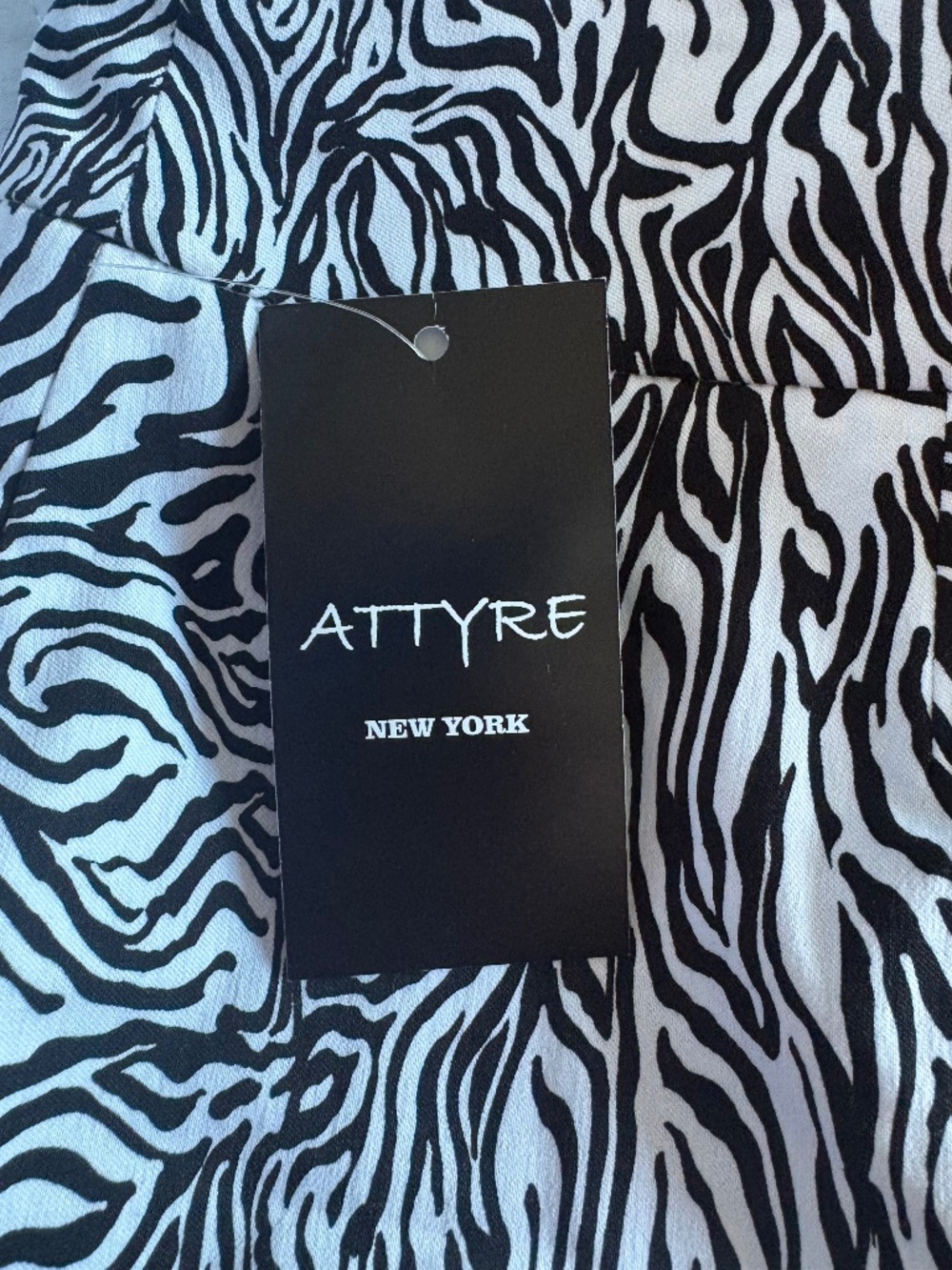NWT Attyre Women’s Zebra Print Skort - Picture 2 of 8